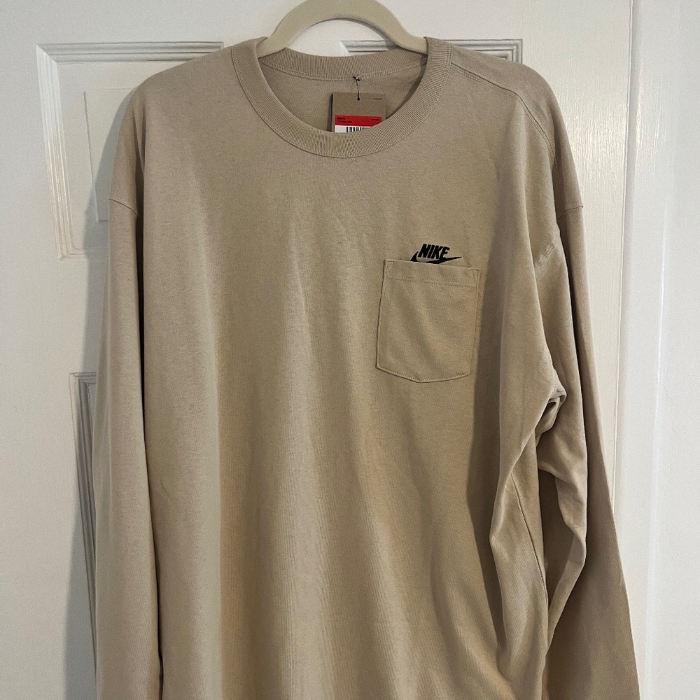Nike Men's Long Sleeve Shirt